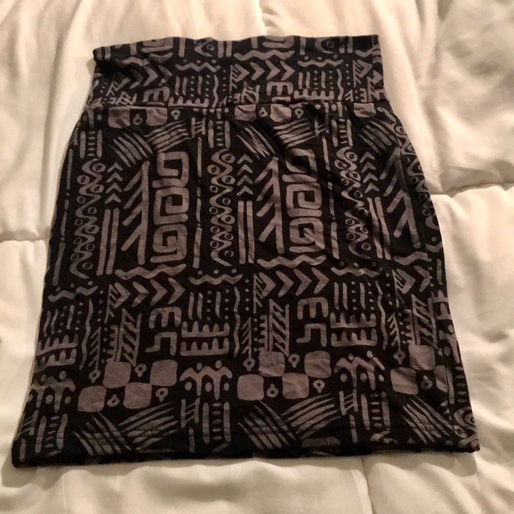 FOREVER 21 Tribal Print Pencil Skirt (Size Medium)